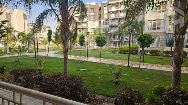 شقة للبيع كاش بمدينتى بمنظقة (B12) فيو جاردن